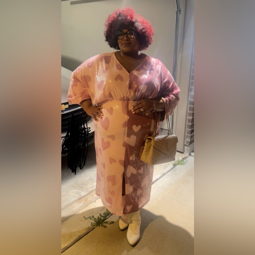 Split Pattern Dress. Great For Vday! - image 2